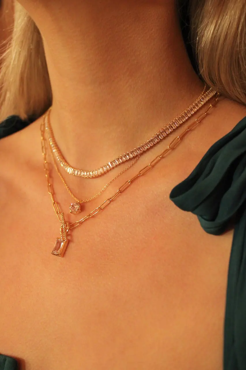 choker necklace
