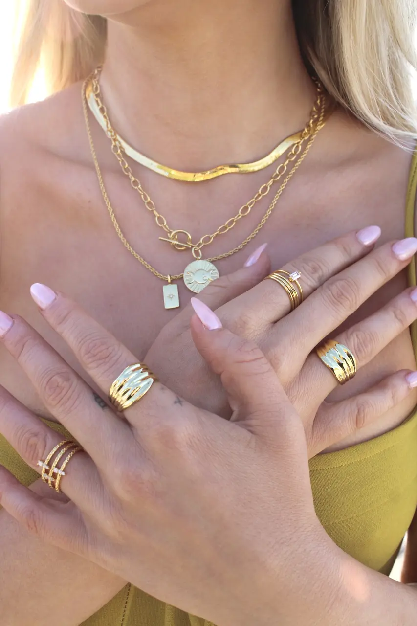gold jewellery necklace